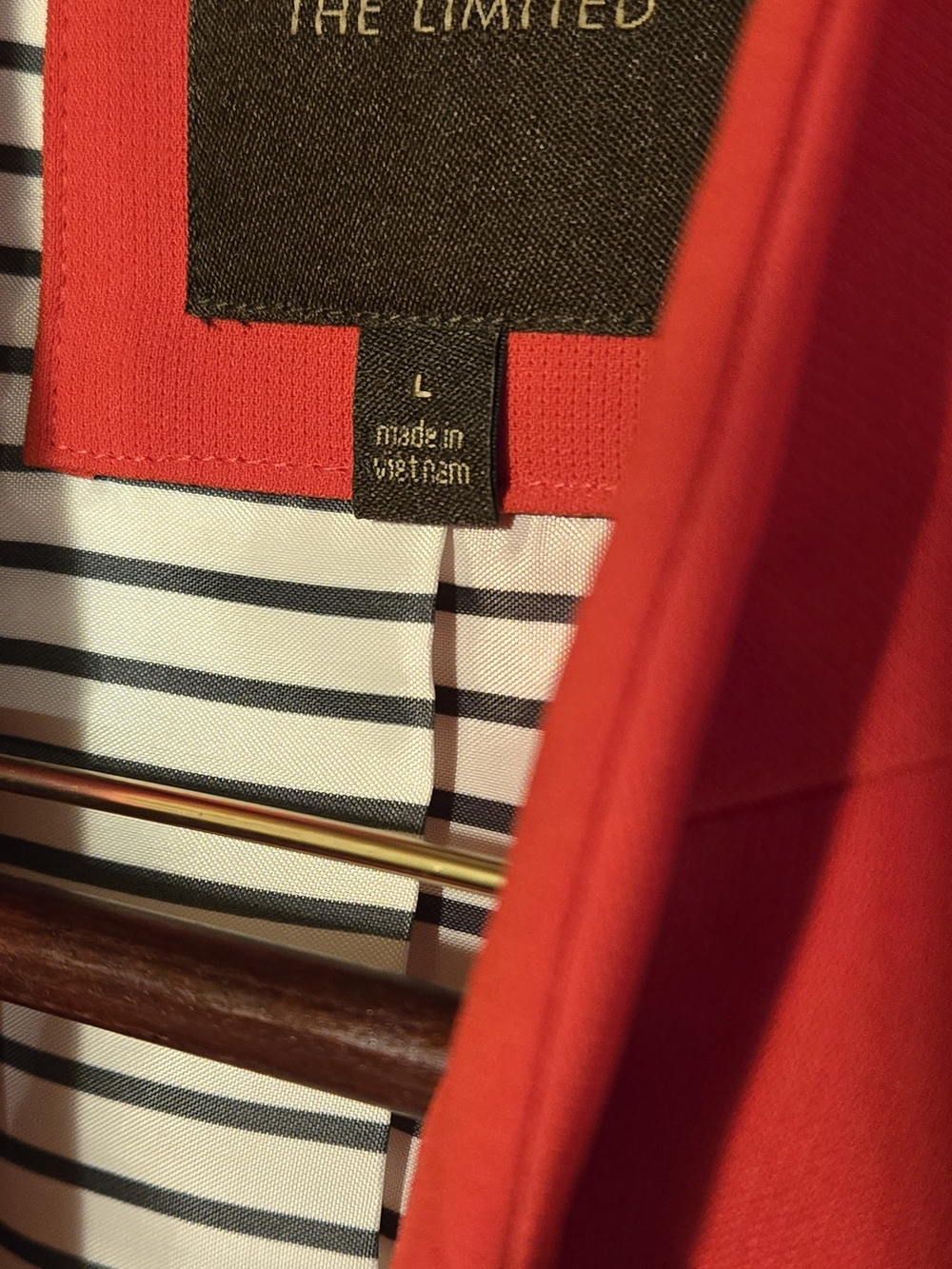 The Limited Red Single-Button Blazer - Picture 3 of 7
